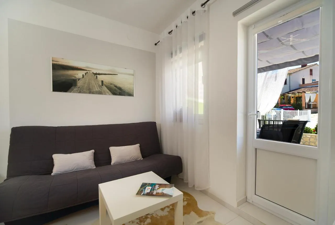 Apartment Katy Pula 0*,  Croatia