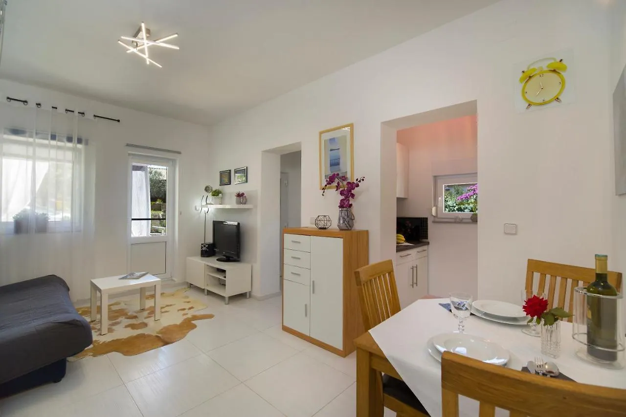 Apartment Katy Pula